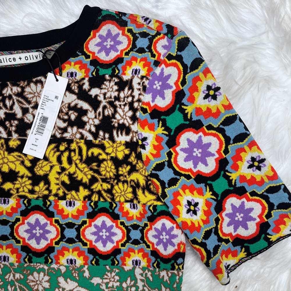 ✨NWT✨ Alice + Olivia top size L
